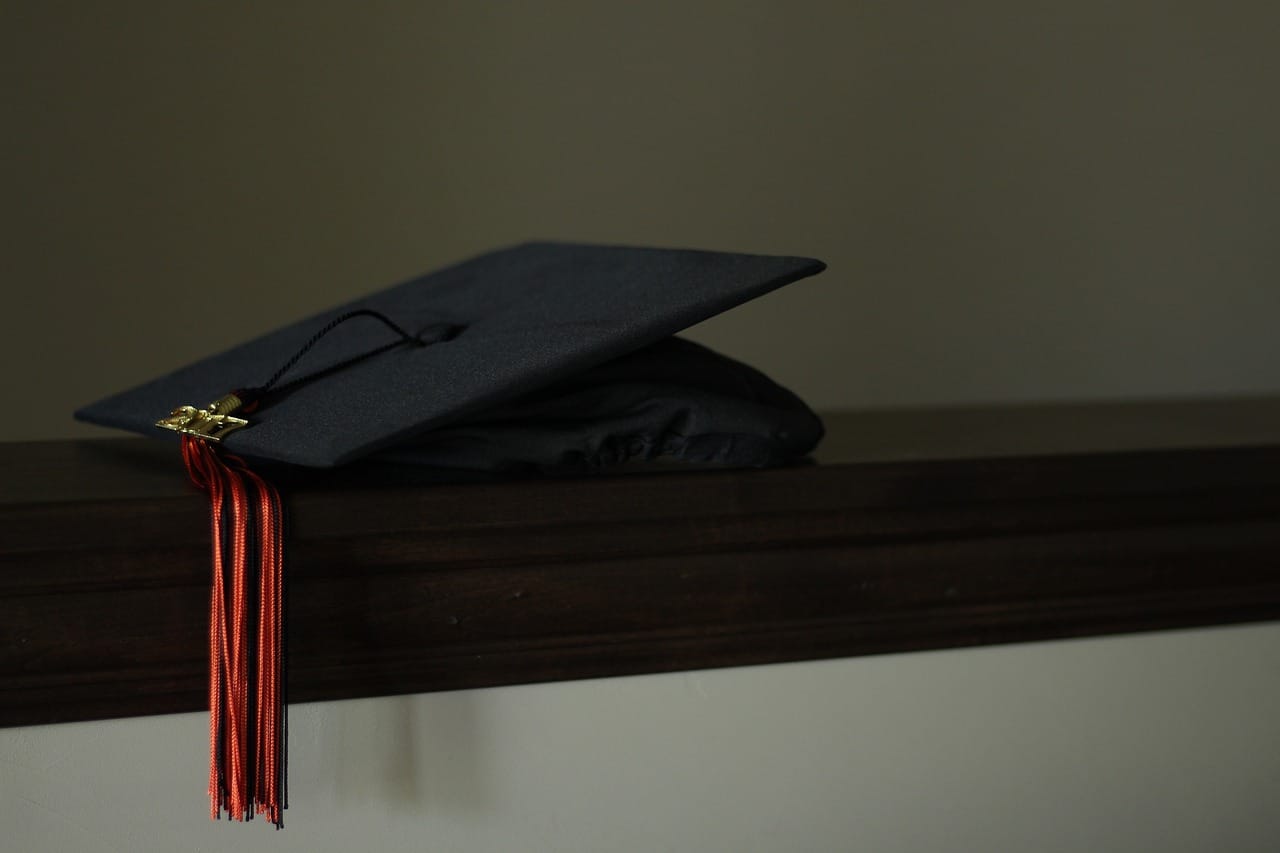Study in the UK: Apply for Kingston University Scholarships